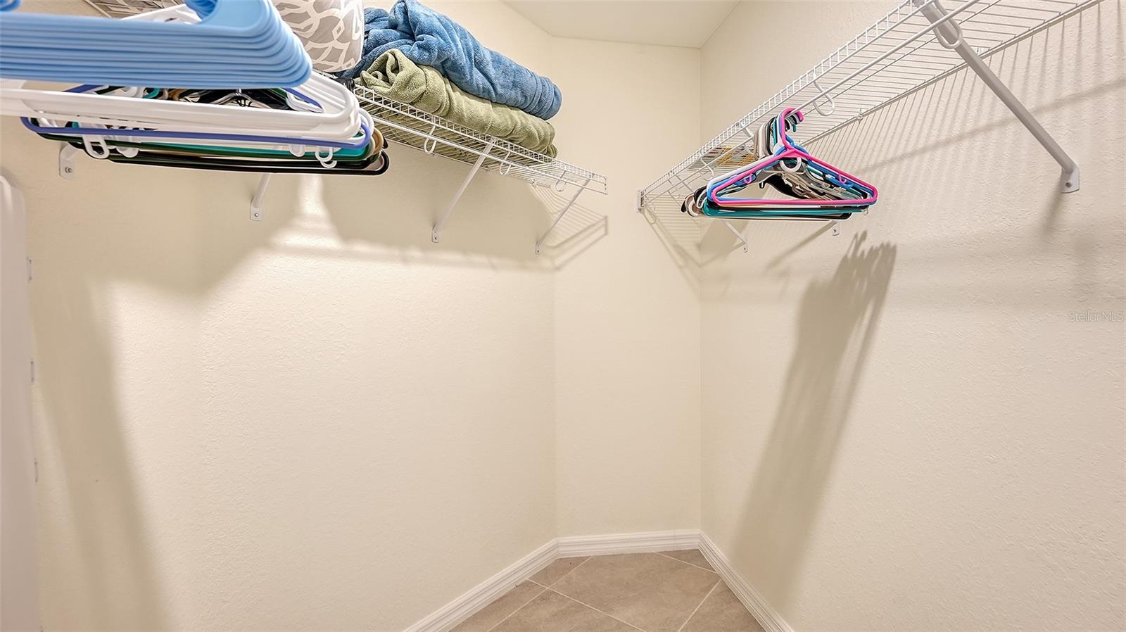 VERANDA V AT LAKEWOOD NATIONAL PH II - Residential Lease