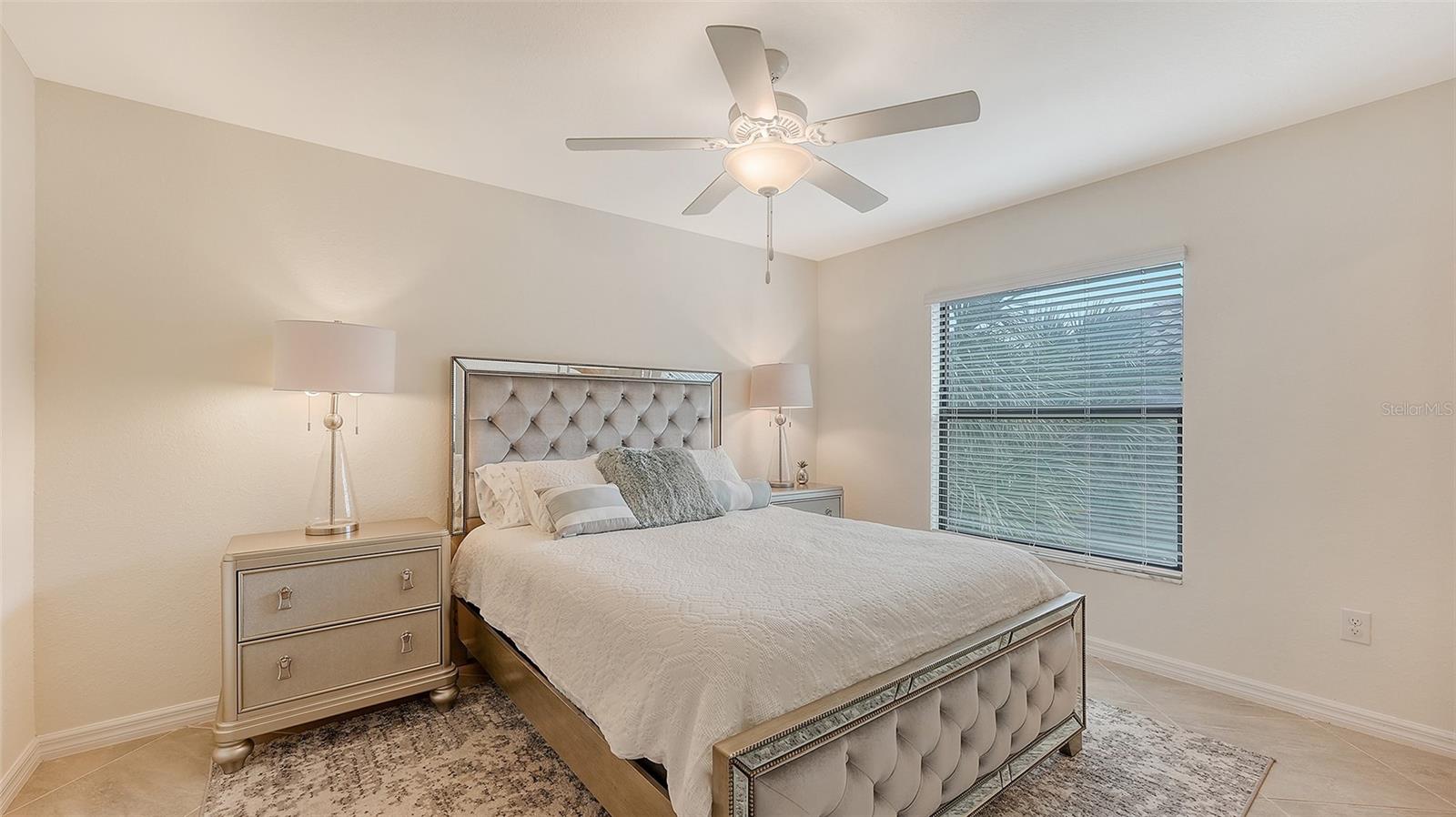 VERANDA V AT LAKEWOOD NATIONAL PH II - Residential Lease