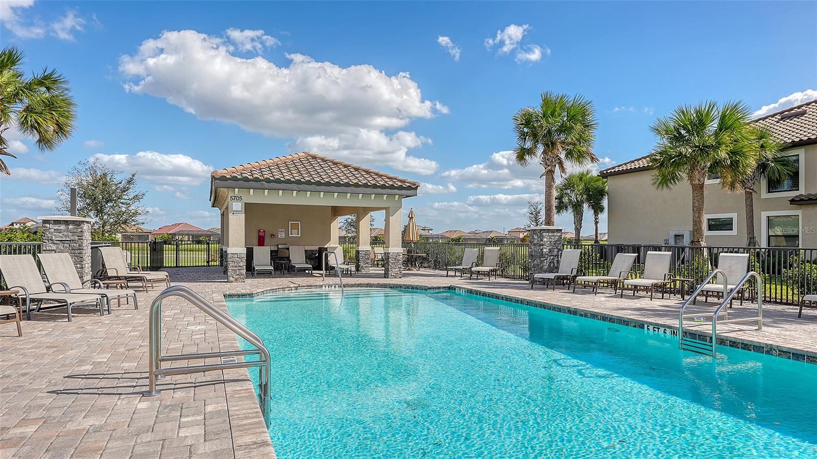 VERANDA V AT LAKEWOOD NATIONAL PH II - Residential Lease