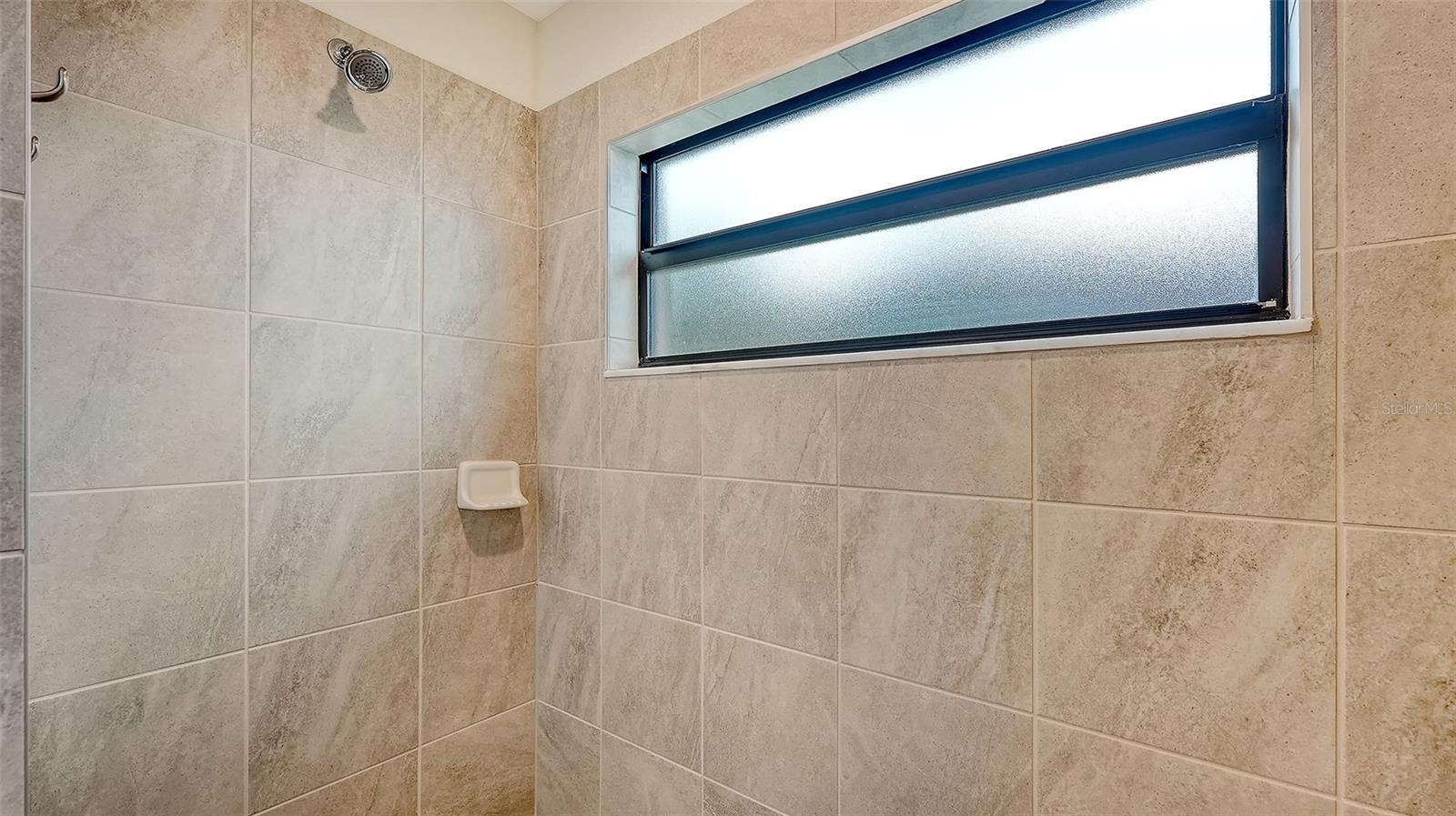 VERANDA V AT LAKEWOOD NATIONAL PH II - Residential Lease