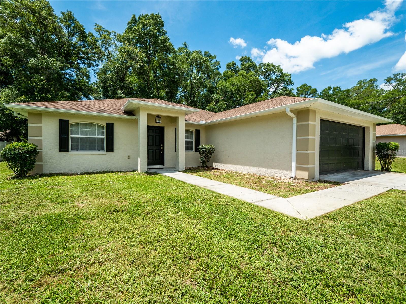 OCALA PARK ESTATE - Residential Lease