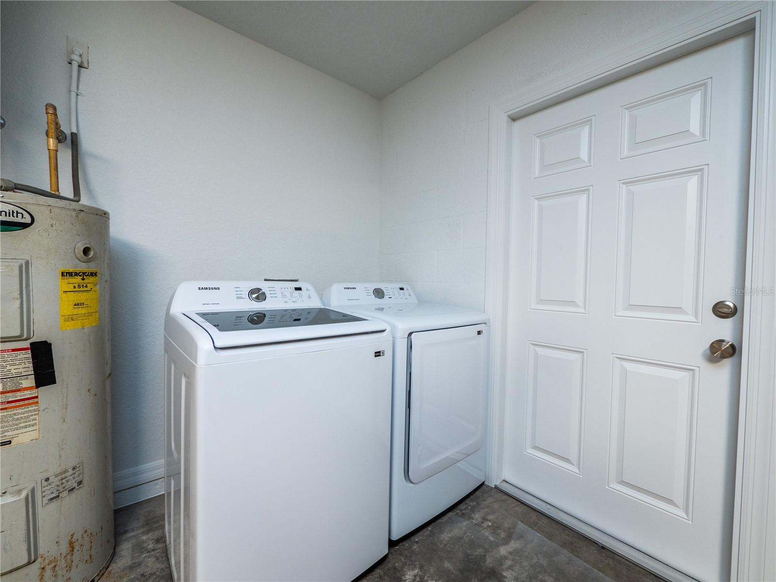 OCALA PARK ESTATE - Residential Lease