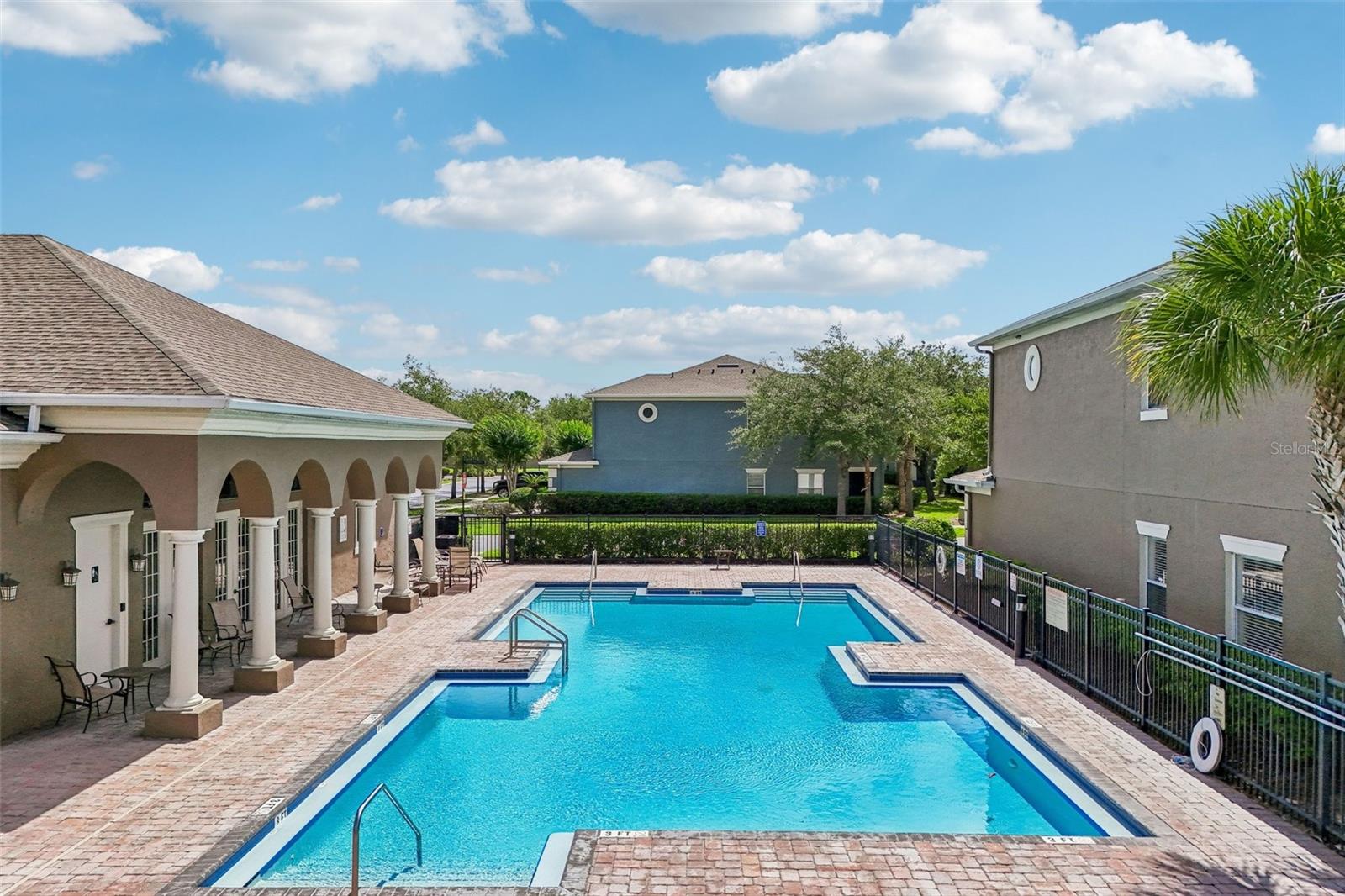 VICTORIA PINES CONDO - Residential
