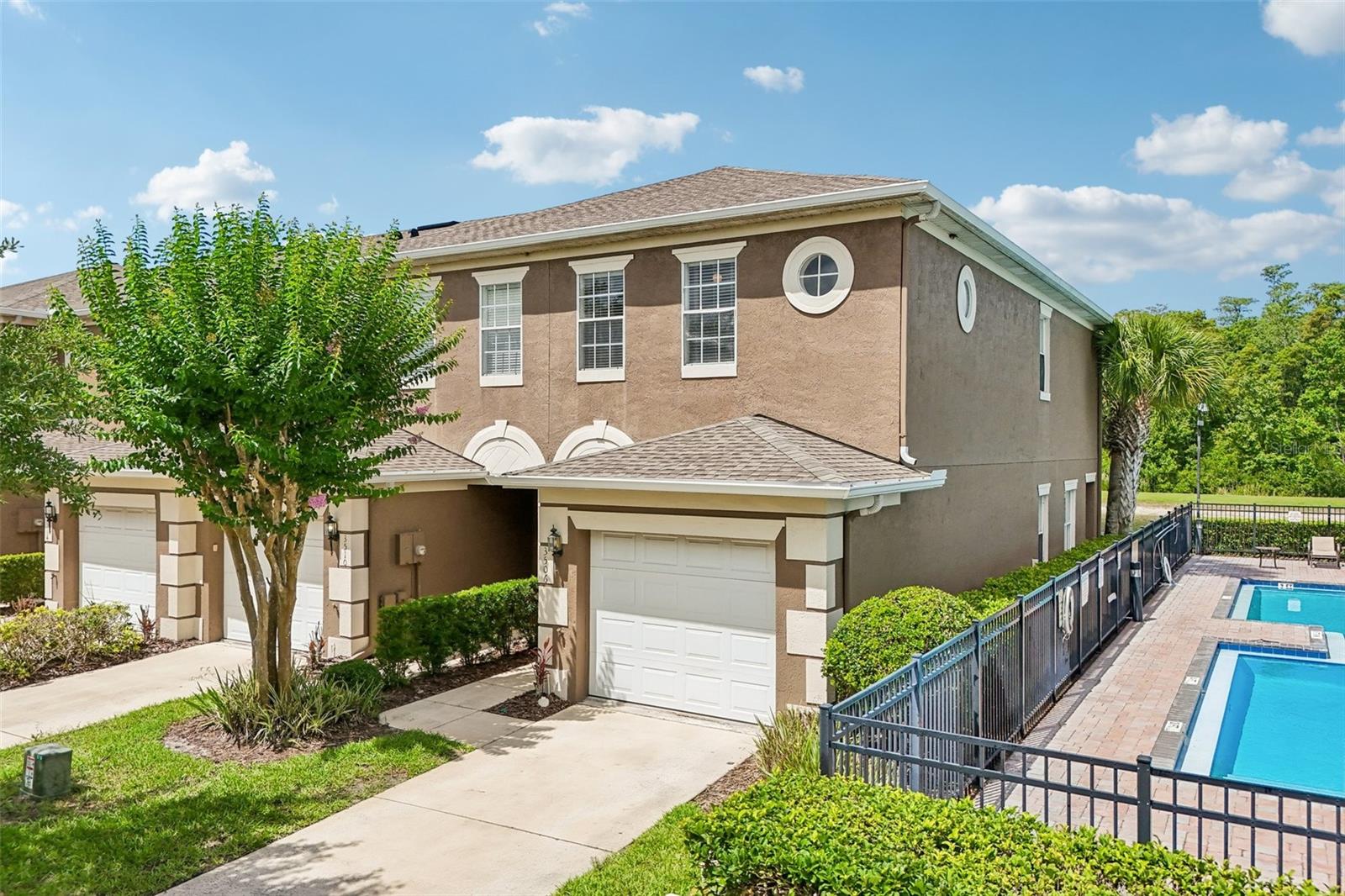 VICTORIA PINES CONDO - Residential