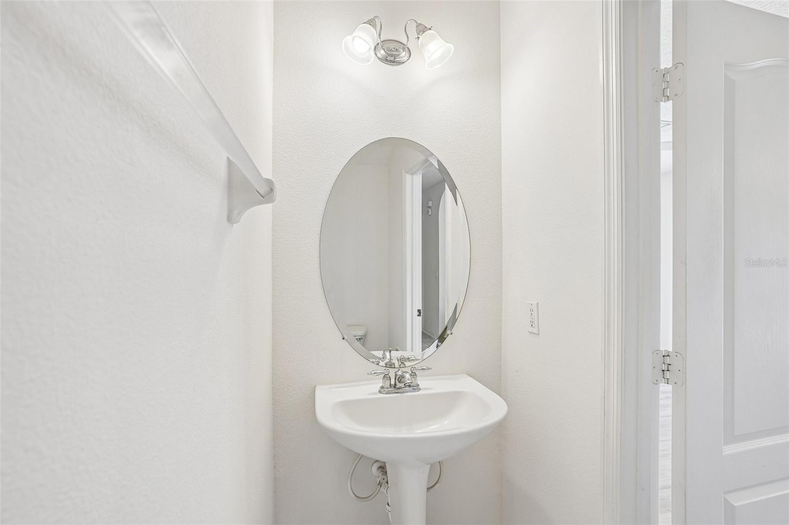 VICTORIA PINES CONDO - Residential