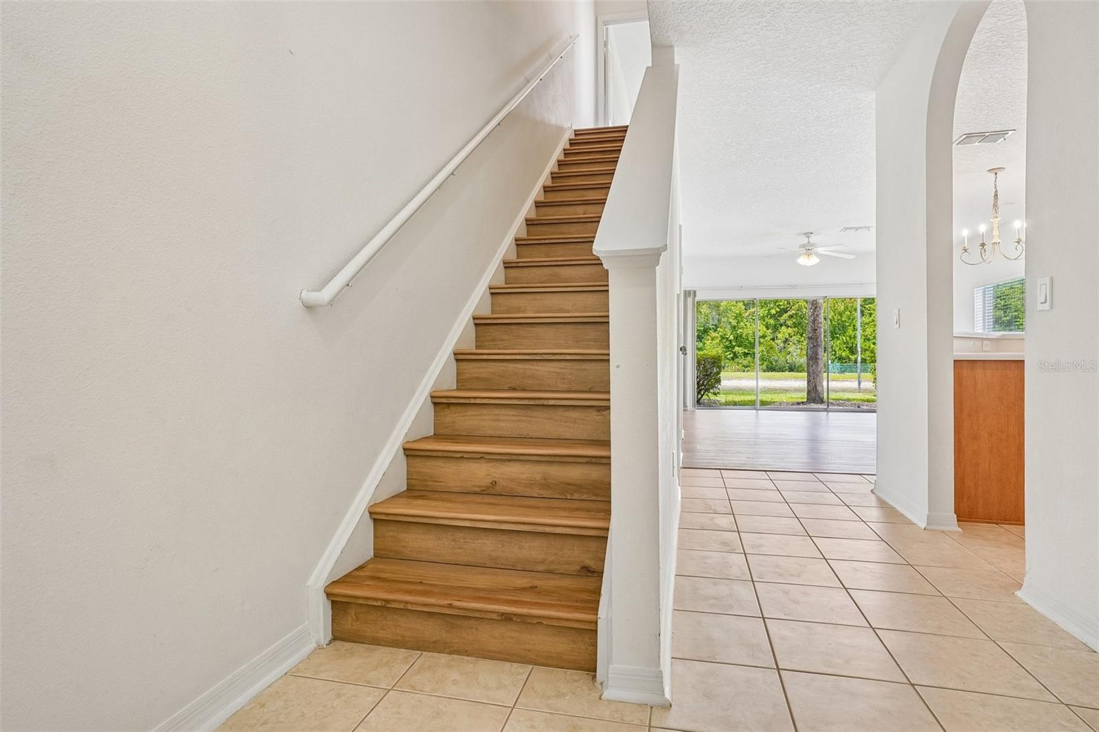 VICTORIA PINES CONDO - Residential