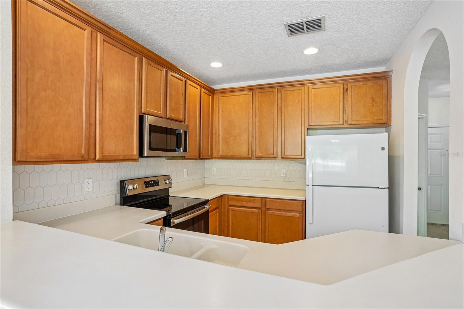 VICTORIA PINES CONDO - Residential