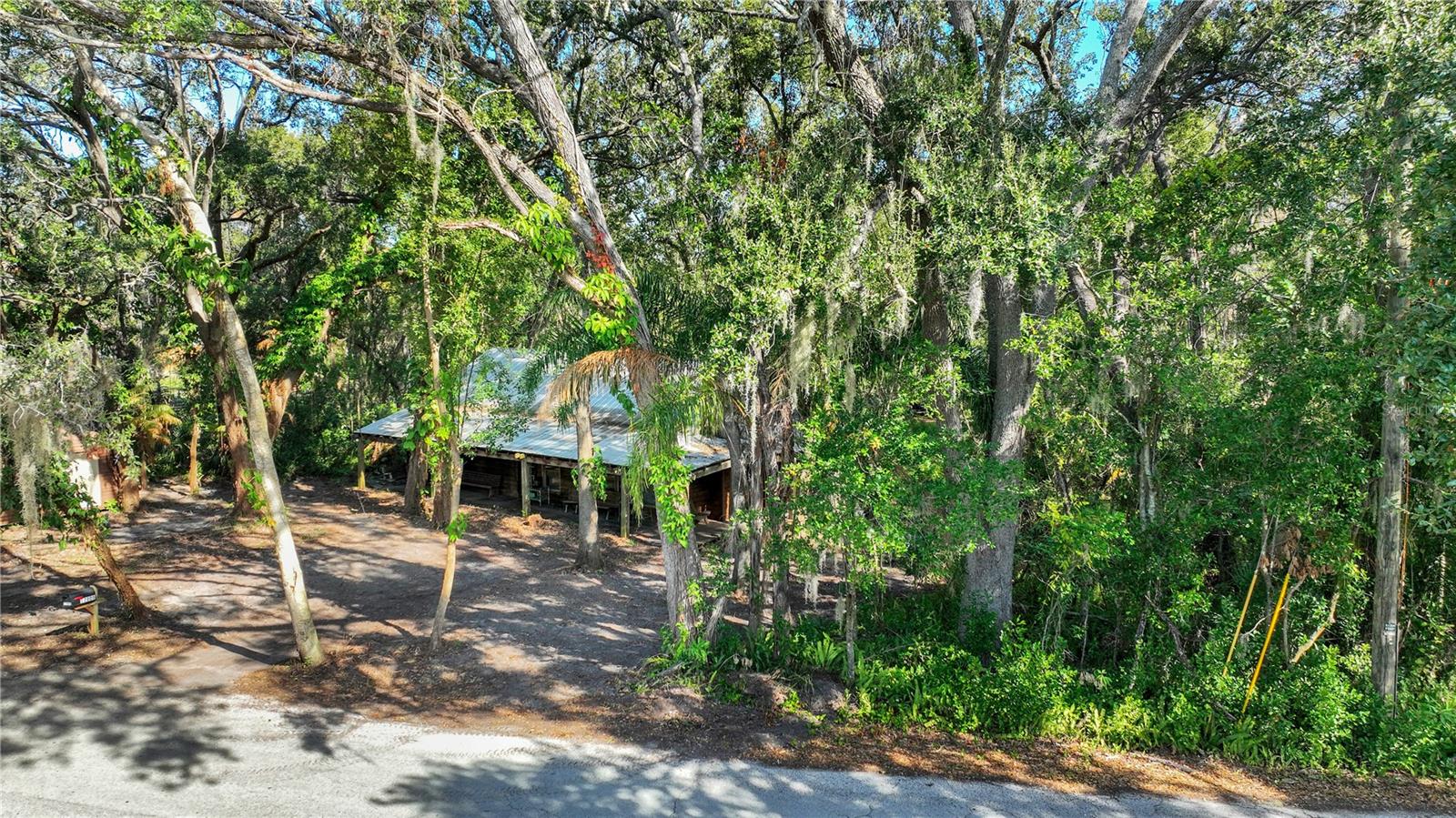 TAMPAS NORTH SIDE CNTRY CL - Residential