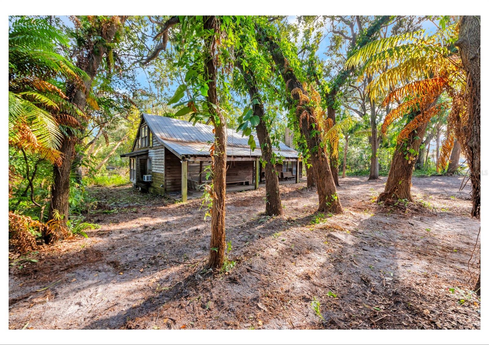 TAMPAS NORTH SIDE CNTRY CL - Residential