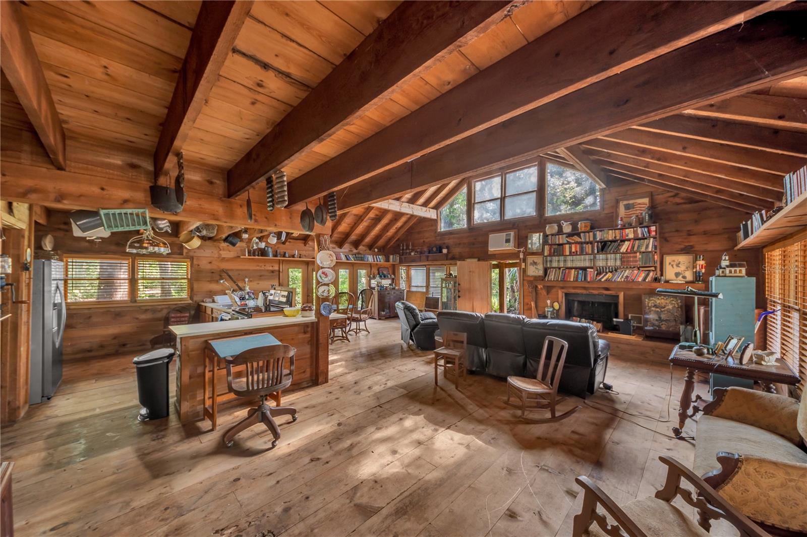 TAMPAS NORTH SIDE CNTRY CL - Residential