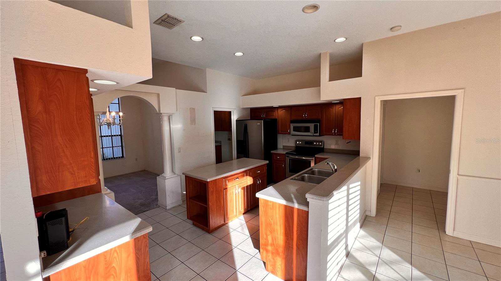 SPRING HILL - Residential