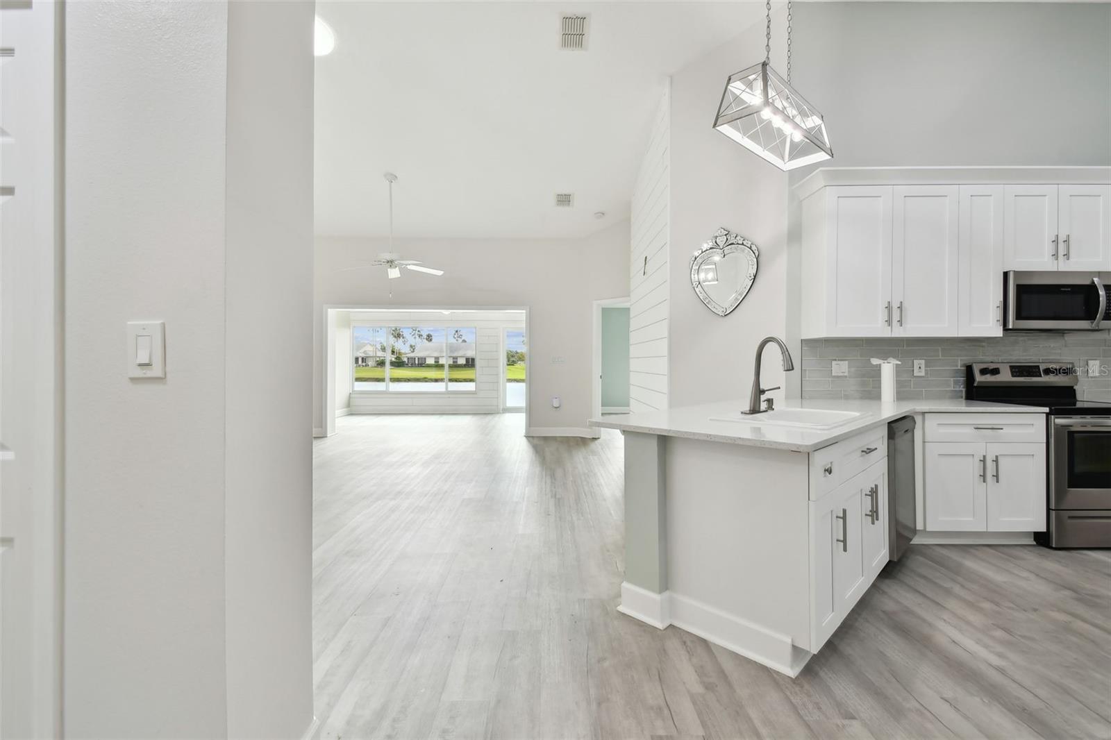 1709 EDGEWATER LANE