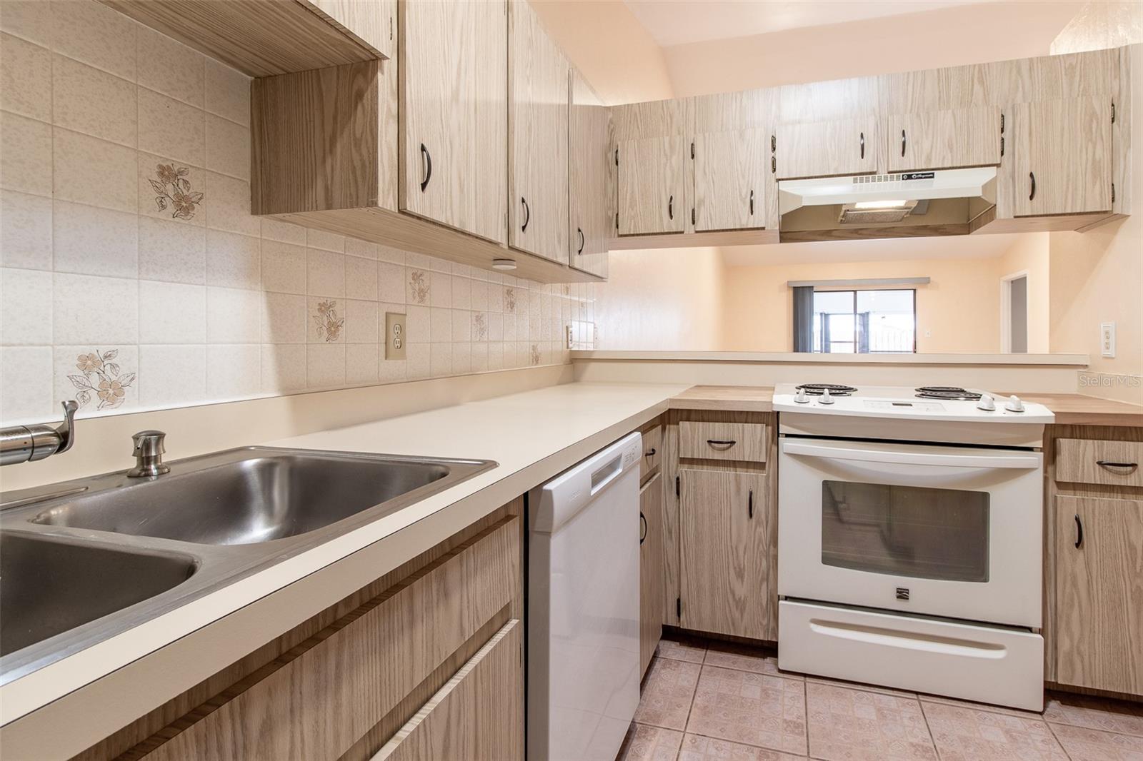 VILLAS/BELLEVIEW - Residential