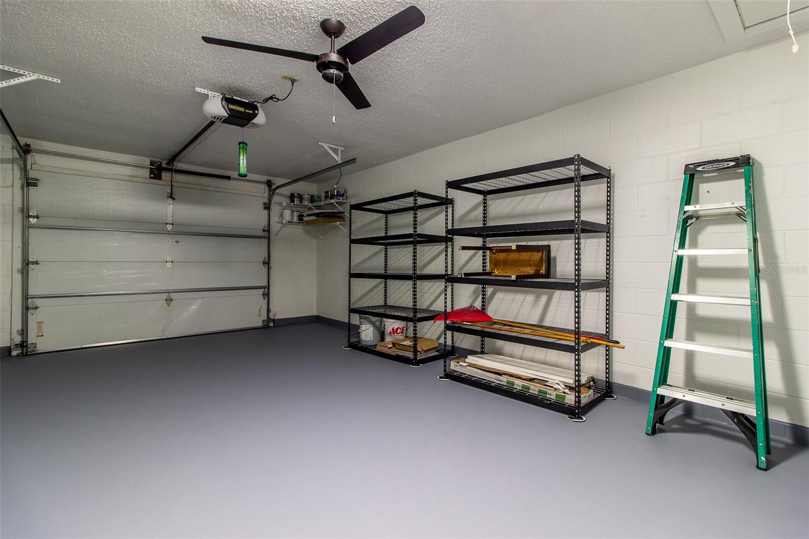 VILLAS/BELLEVIEW - Residential