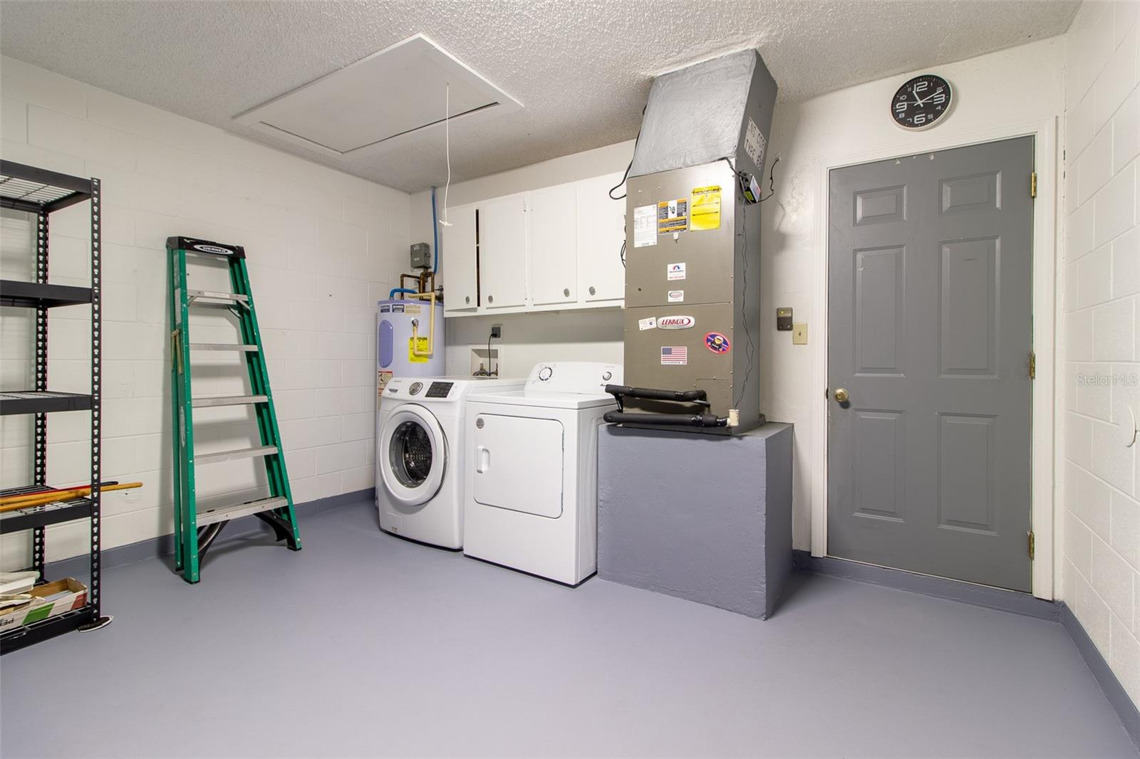 VILLAS/BELLEVIEW - Residential