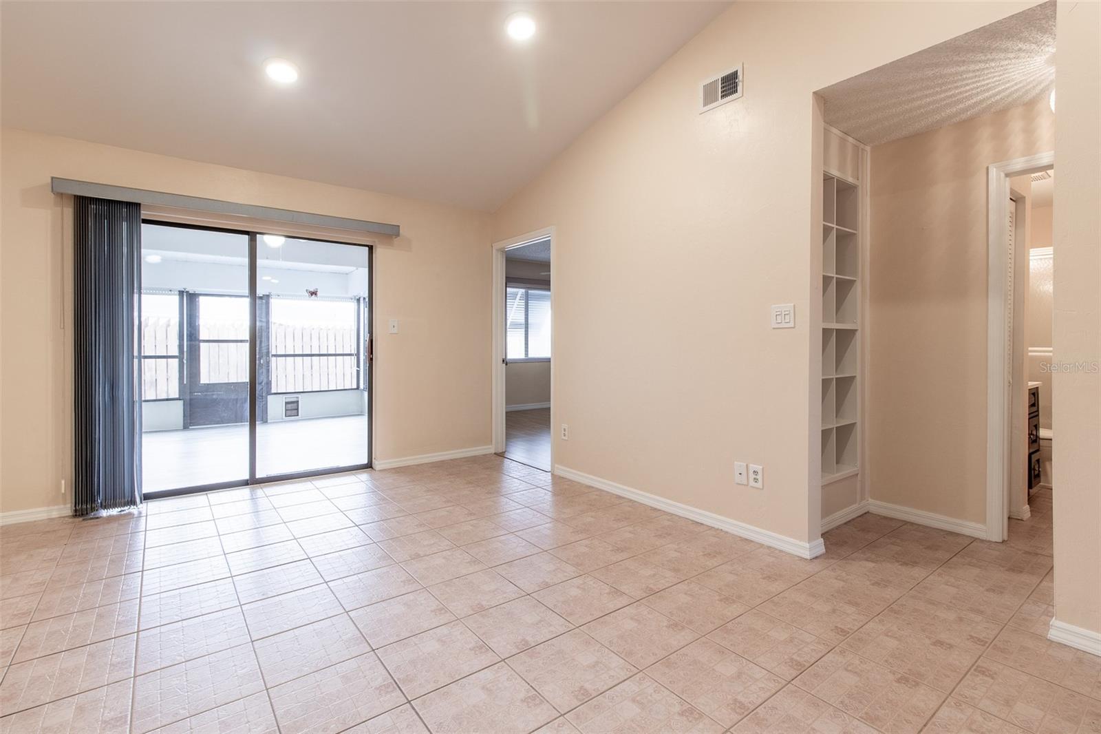 VILLAS/BELLEVIEW - Residential