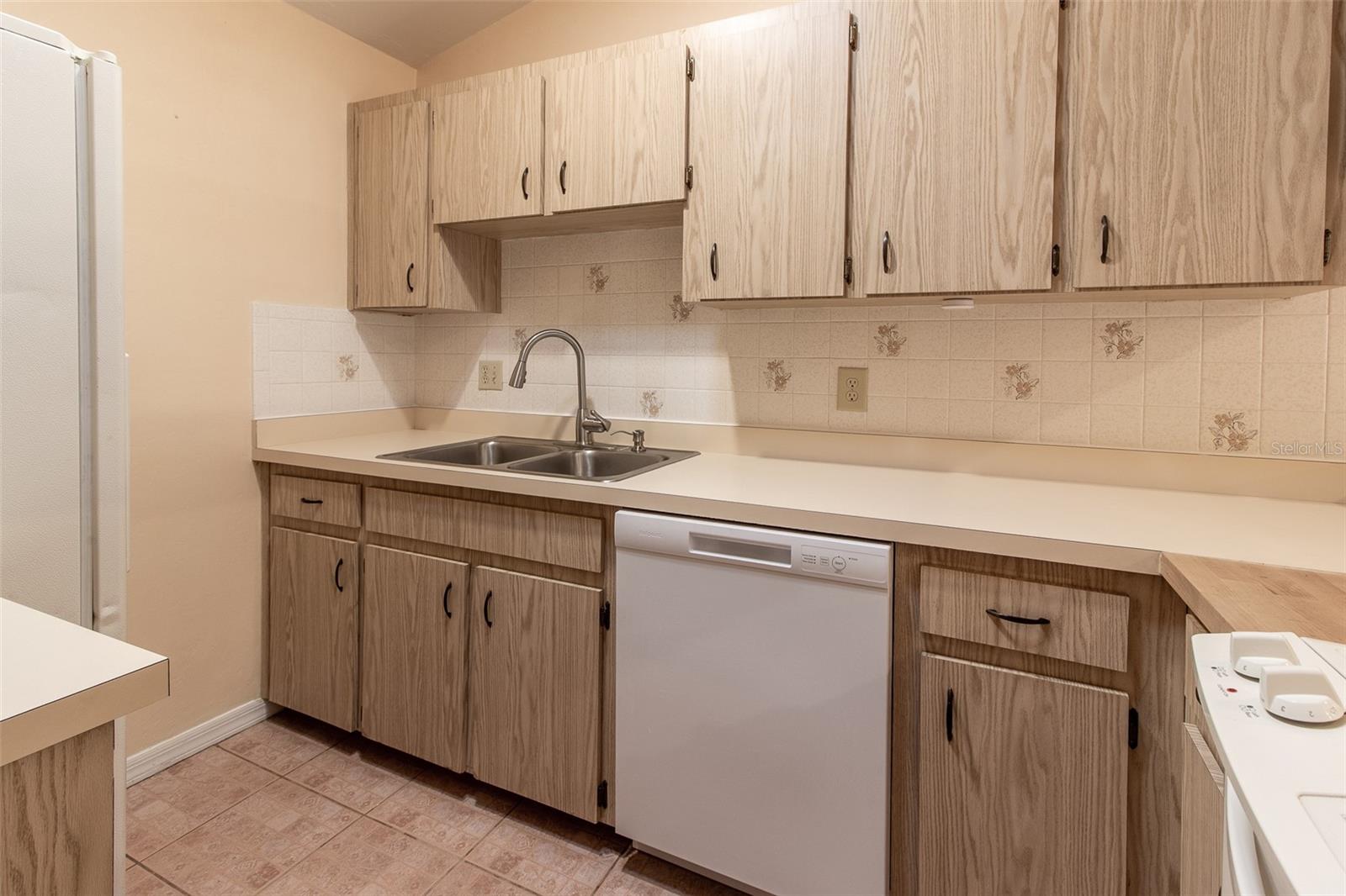 VILLAS/BELLEVIEW - Residential