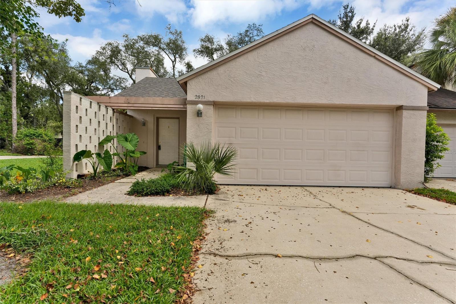2821 SPYGLASS COVE