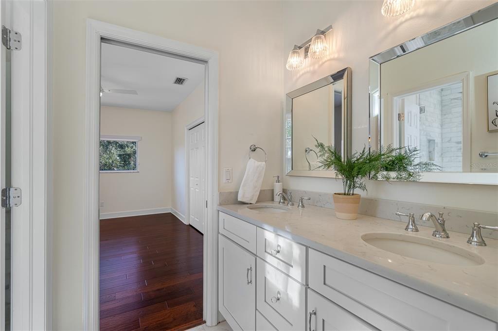 CHEVAL POLO & GOLF CL PHAS - Residential