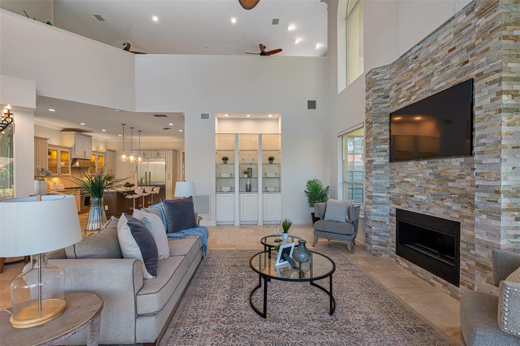 CHEVAL POLO & GOLF CL PHAS - Residential