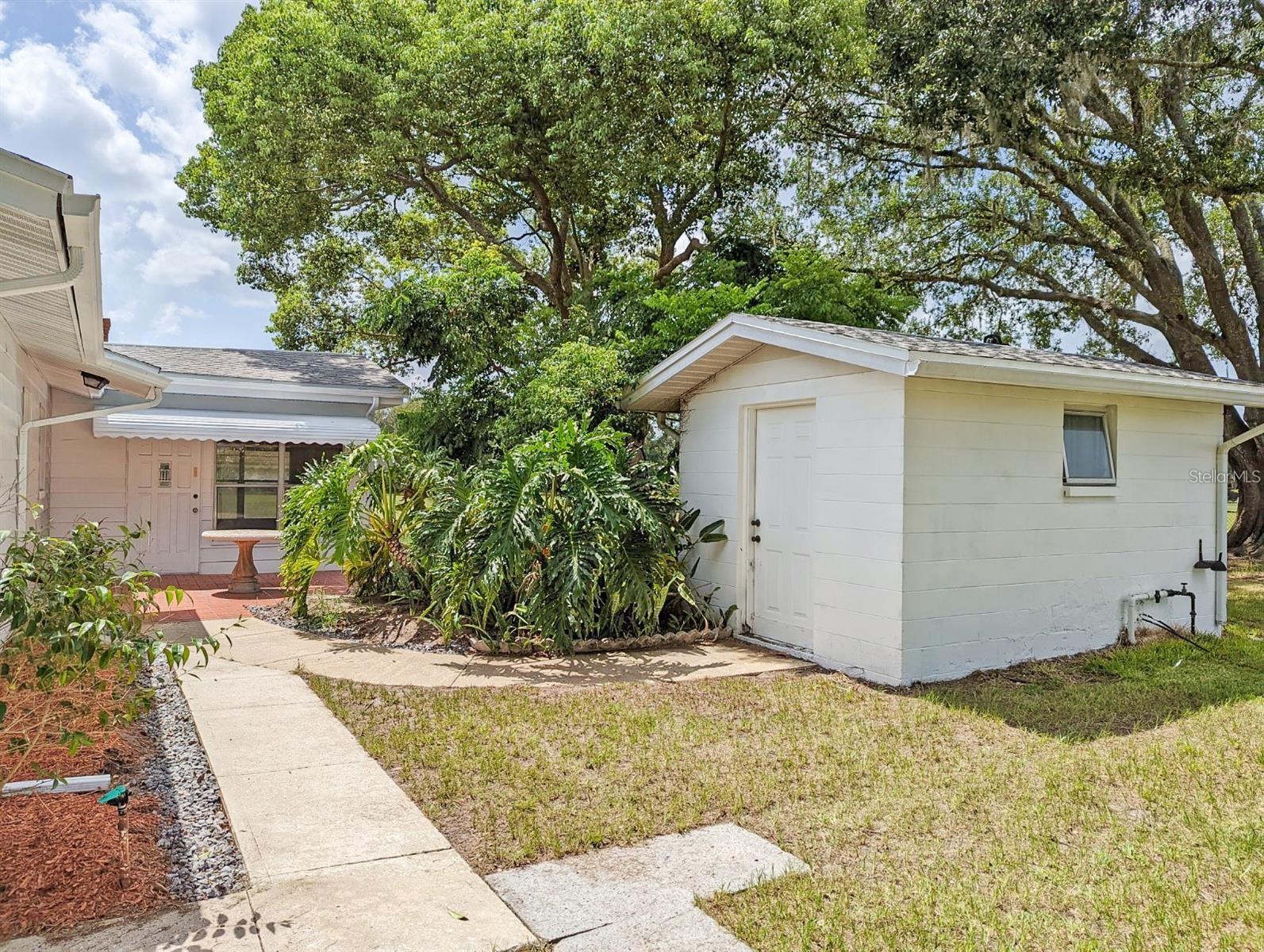 UNPLATTED - Residential Lease