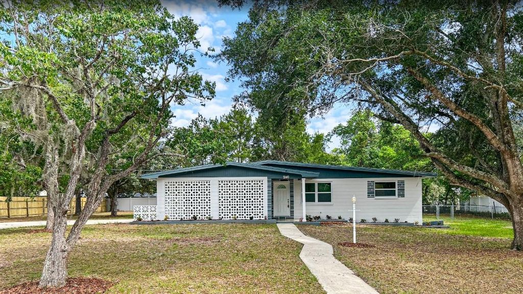 Photo of 7240 W Avocado Street, Crystal River, FL 34429 (MLS # V4949719)