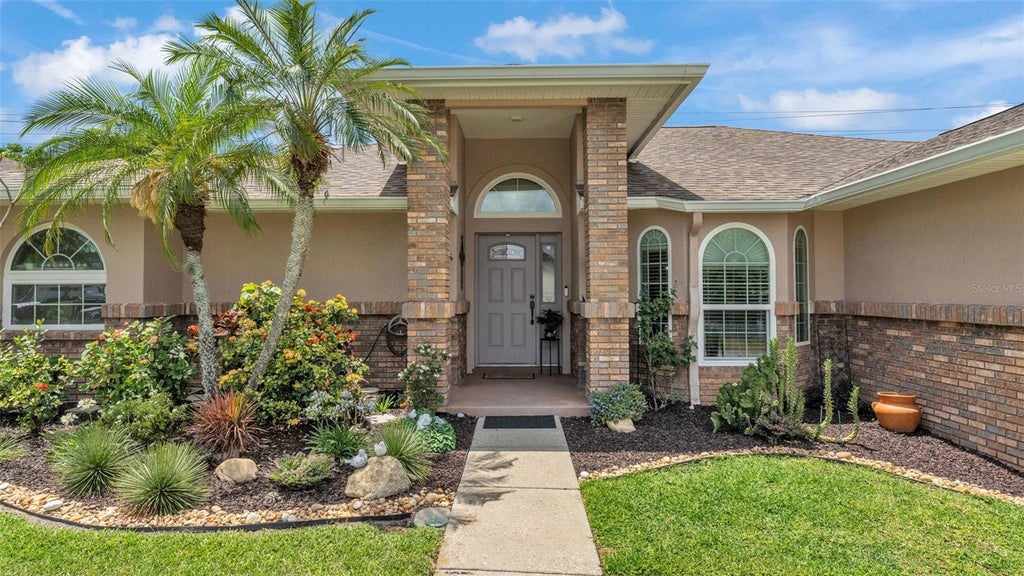 Photo of 4965 Tradition Drive, Lakeland, FL 33812 (MLS # L4964884)