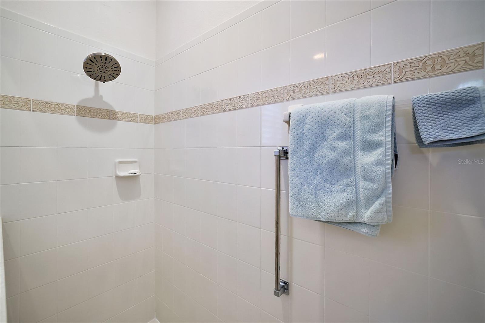 PLANTATION AT LEESBURG GLENDALE VILLAGE - Residential