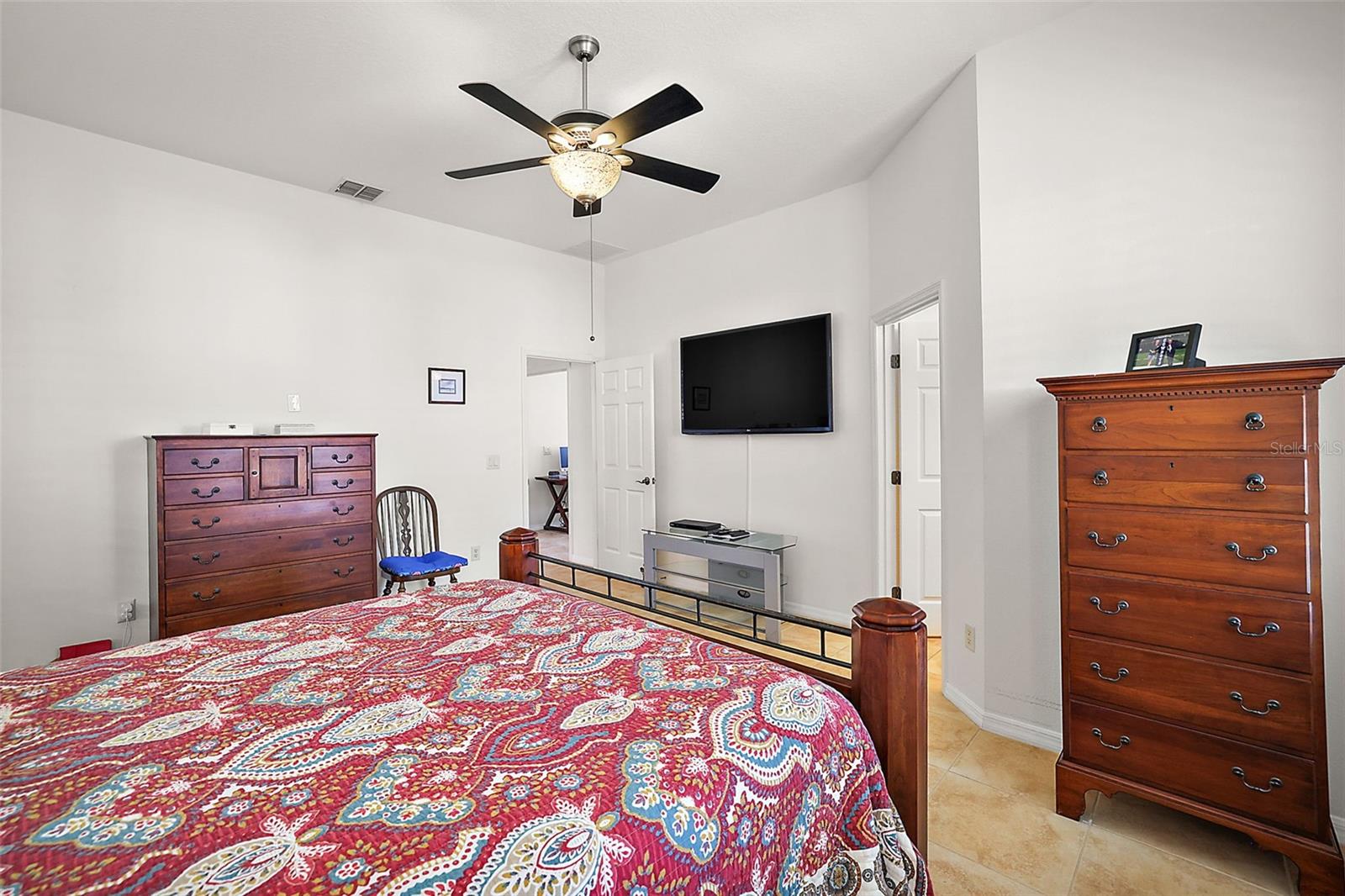 PLANTATION AT LEESBURG GLENDALE VILLAGE - Residential