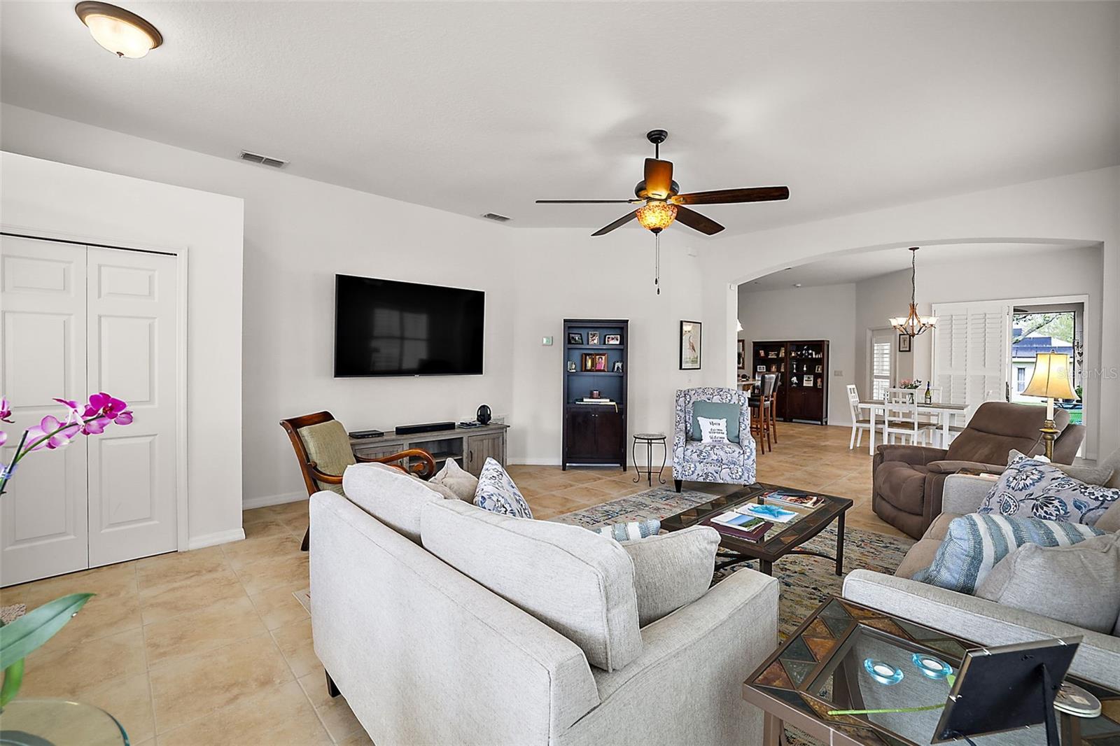 PLANTATION AT LEESBURG GLENDALE VILLAGE - Residential