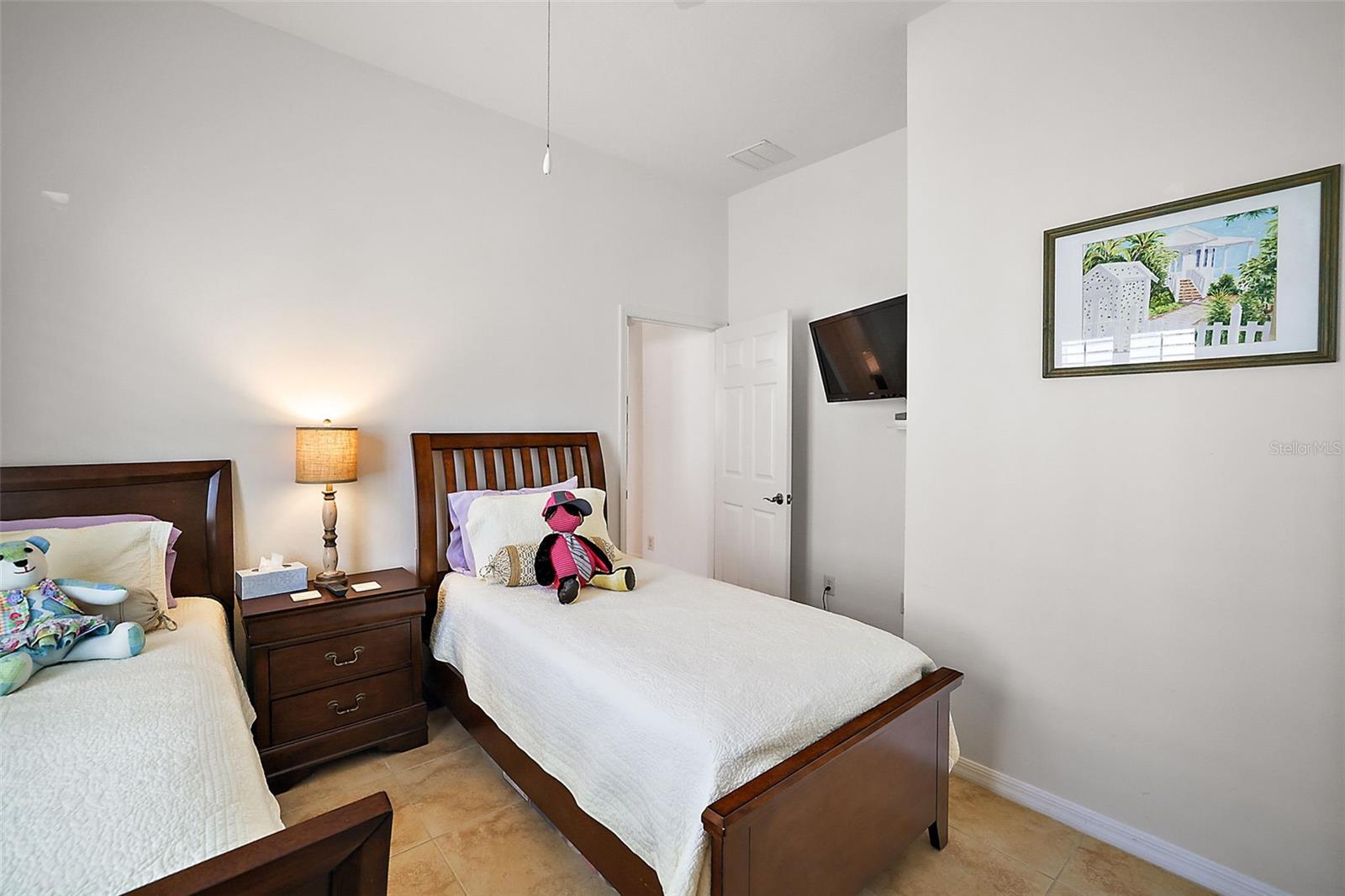 PLANTATION AT LEESBURG GLENDALE VILLAGE - Residential