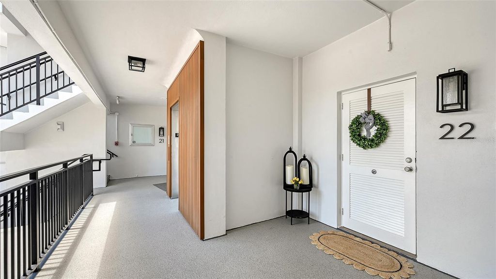 Photo of 174 Golden Gate Pt #22, Sarasota, FL 34236 (MLS # A4697290)