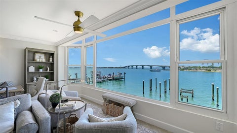 174 GOLDEN GATE POINT 22 SARASOTA FL 34236