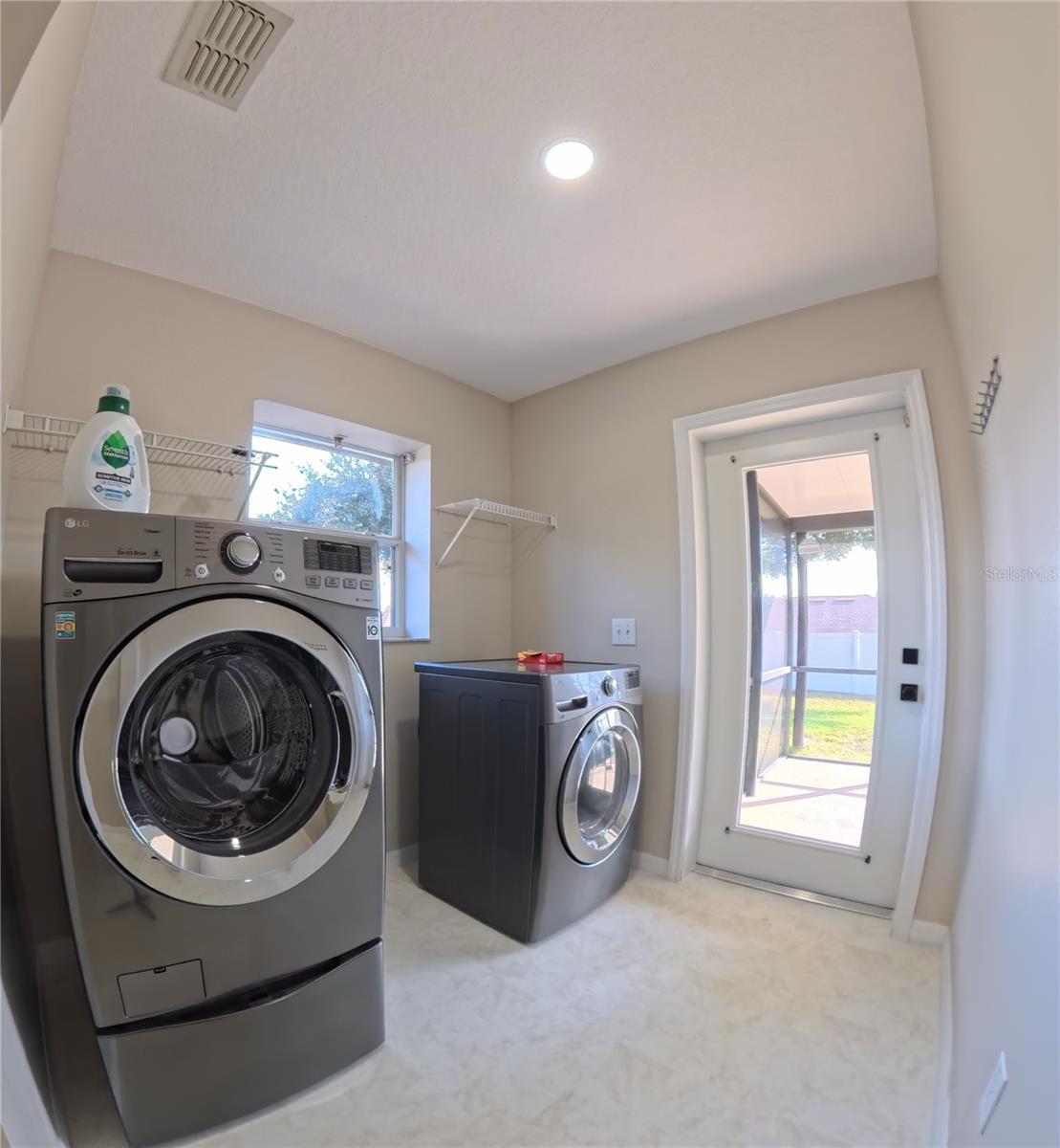 VINEYARD ESTATES SUB - Residential