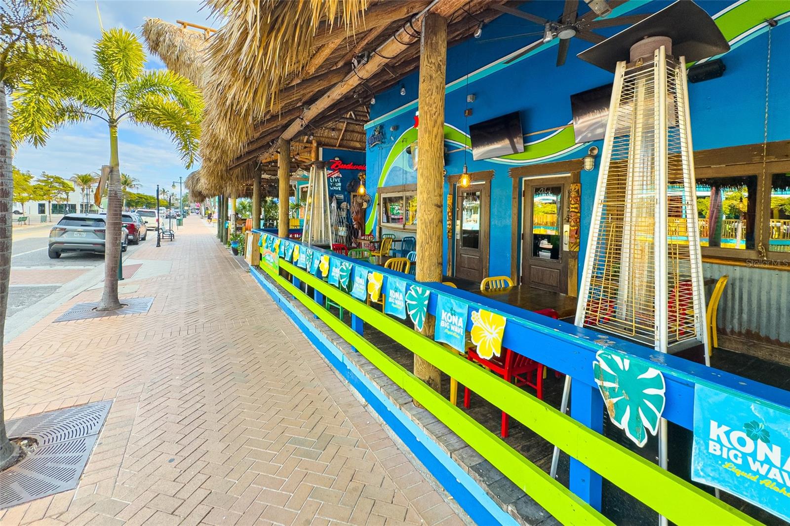 JAMAICA ROYALE ELEV APTS - Residential