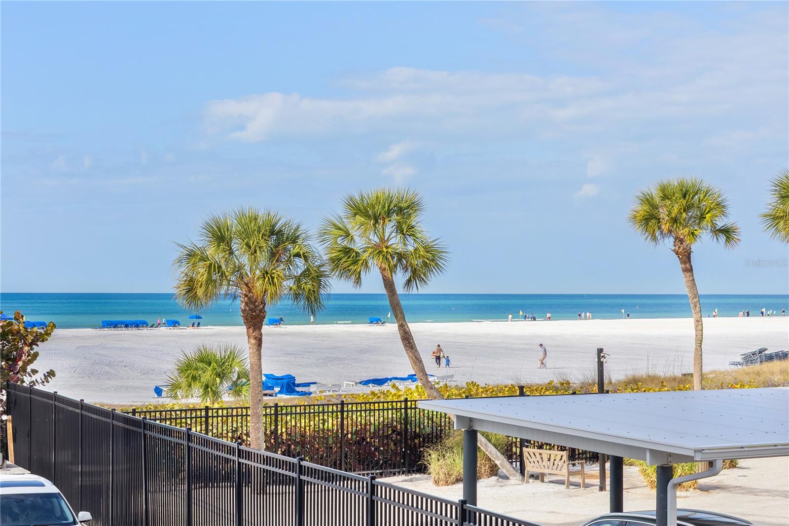 JAMAICA ROYALE ELEV APTS - Residential