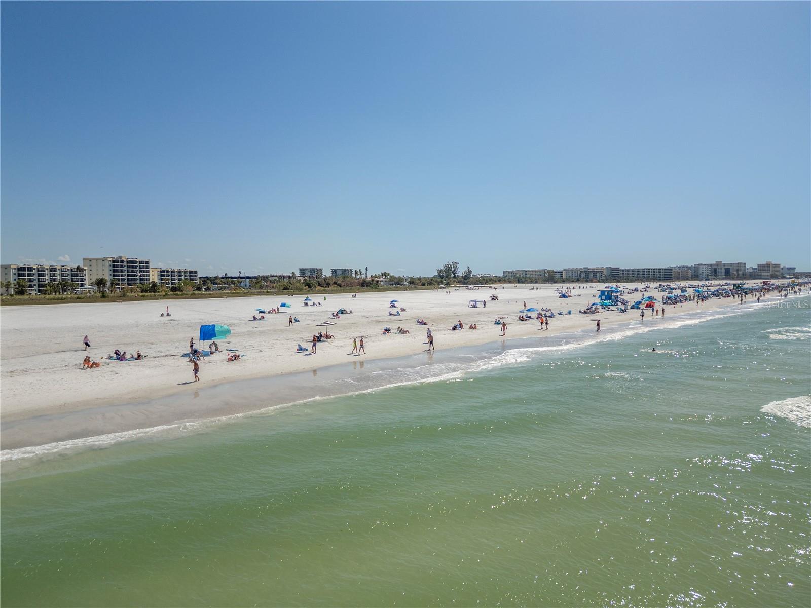 JAMAICA ROYALE ELEV APTS - Residential