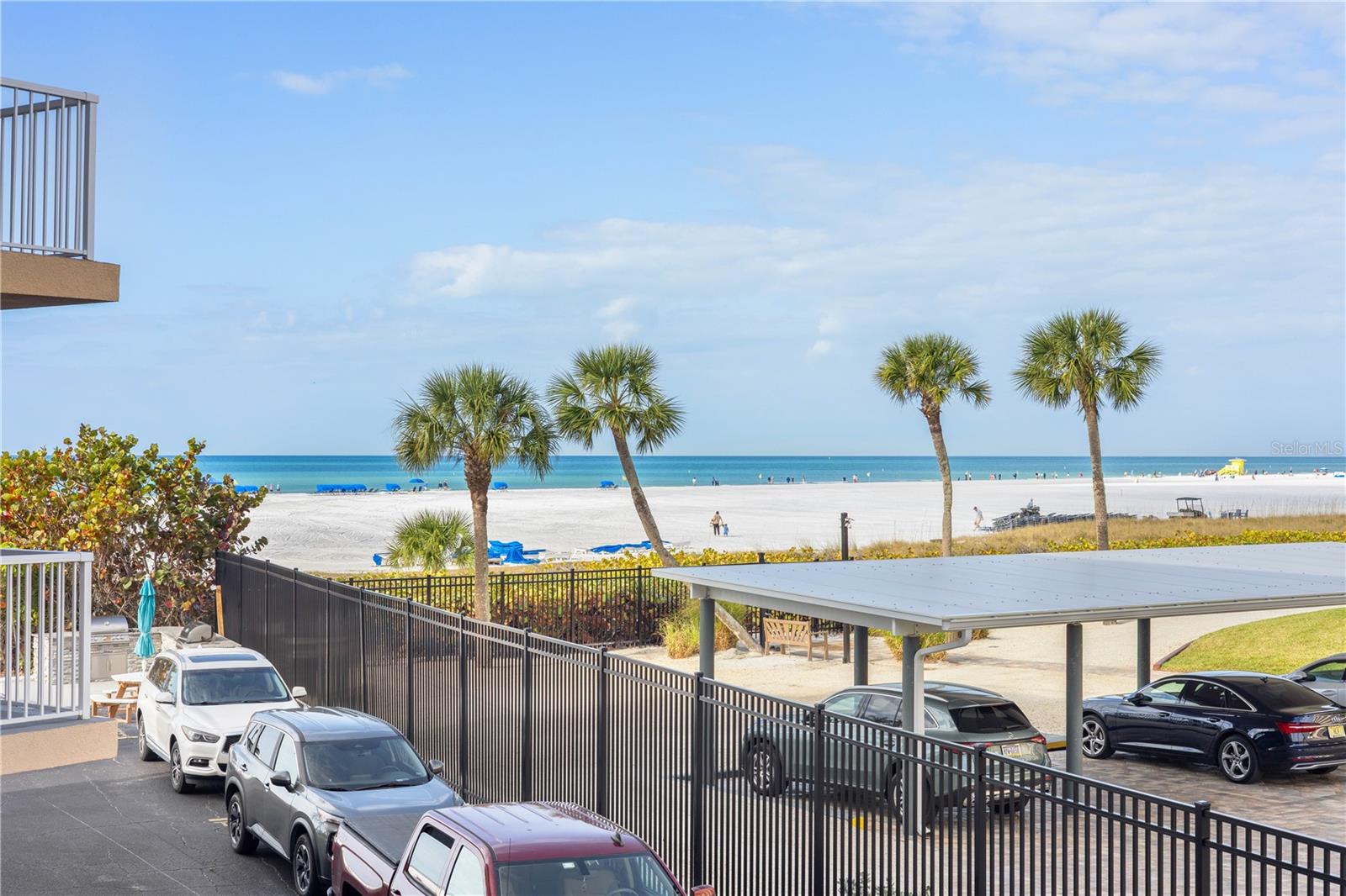 JAMAICA ROYALE ELEV APTS - Residential