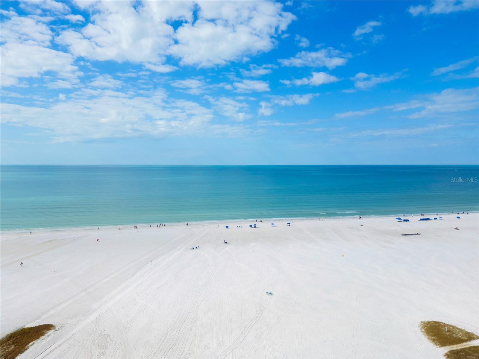 JAMAICA ROYALE ELEV APTS - Residential