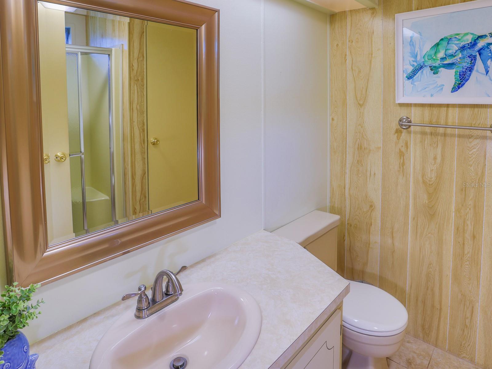 FLORAL LAKES - Residential