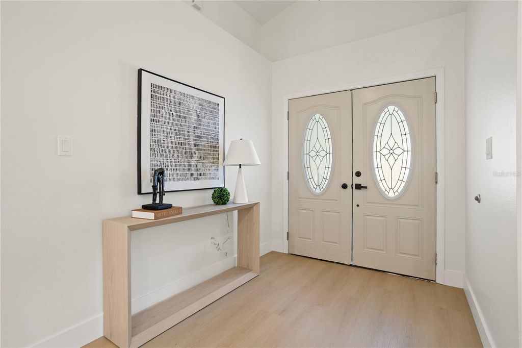 Photo of 410 Georgia Avenue, Longwood, FL 32750 (MLS # O6393221)