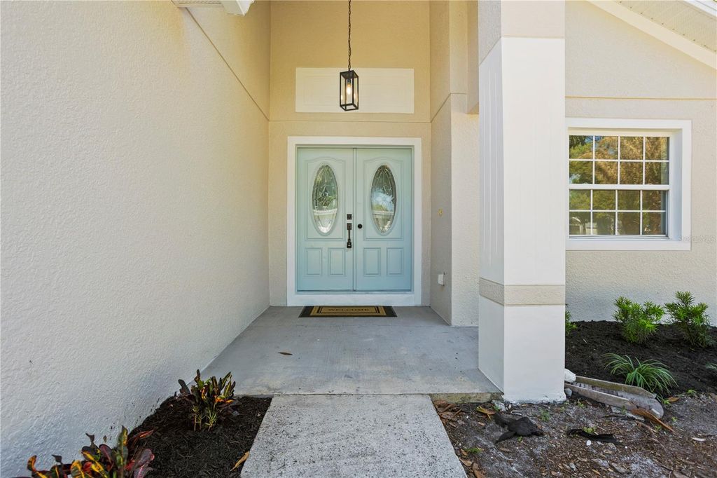 Photo of 410 Georgia Avenue, Longwood, FL 32750 (MLS # O6393221)