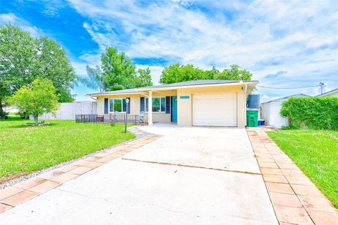 A home in SEMINOLE