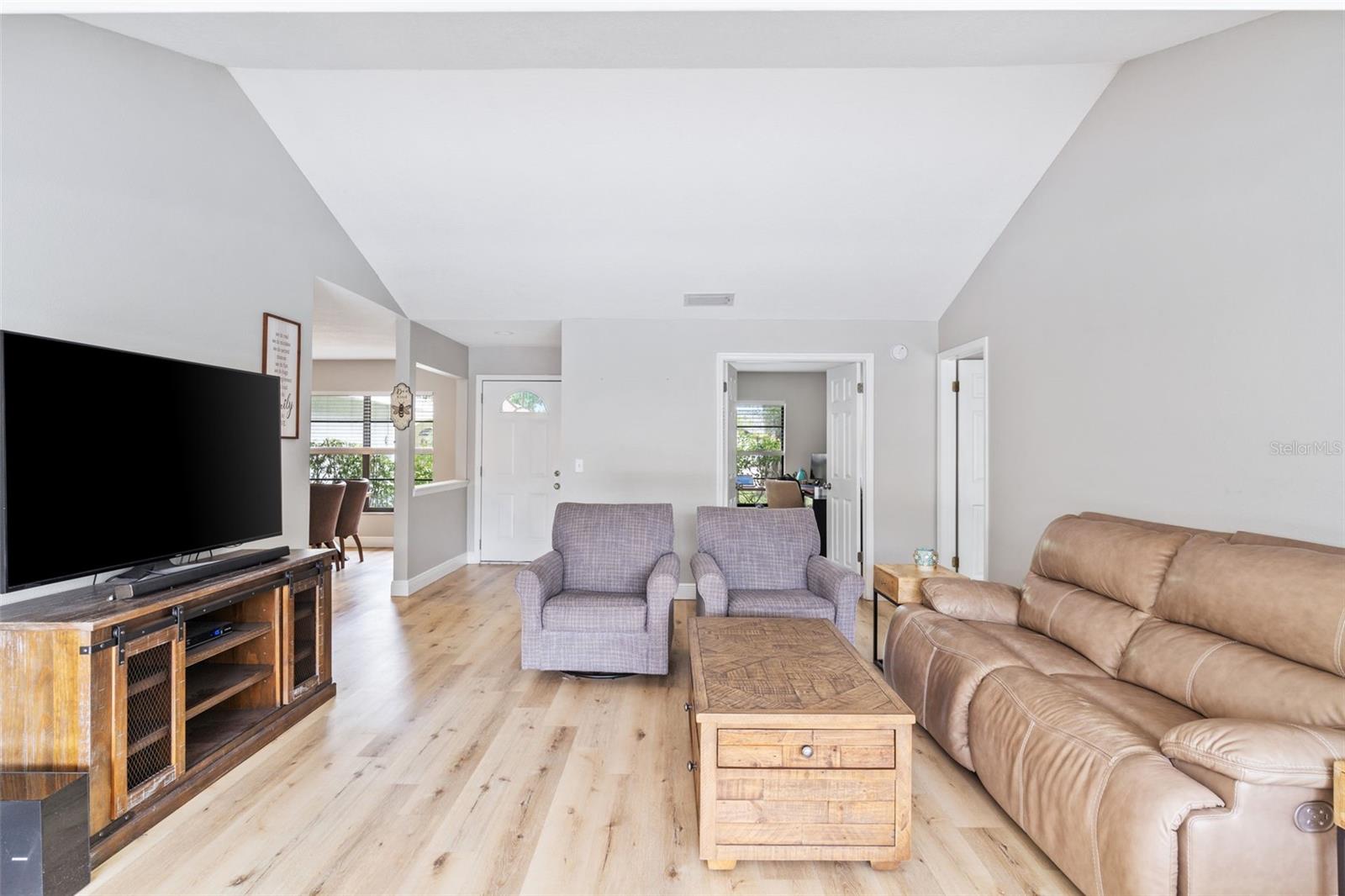 NORTH LAKES SEC E UNIT 1 - Residential