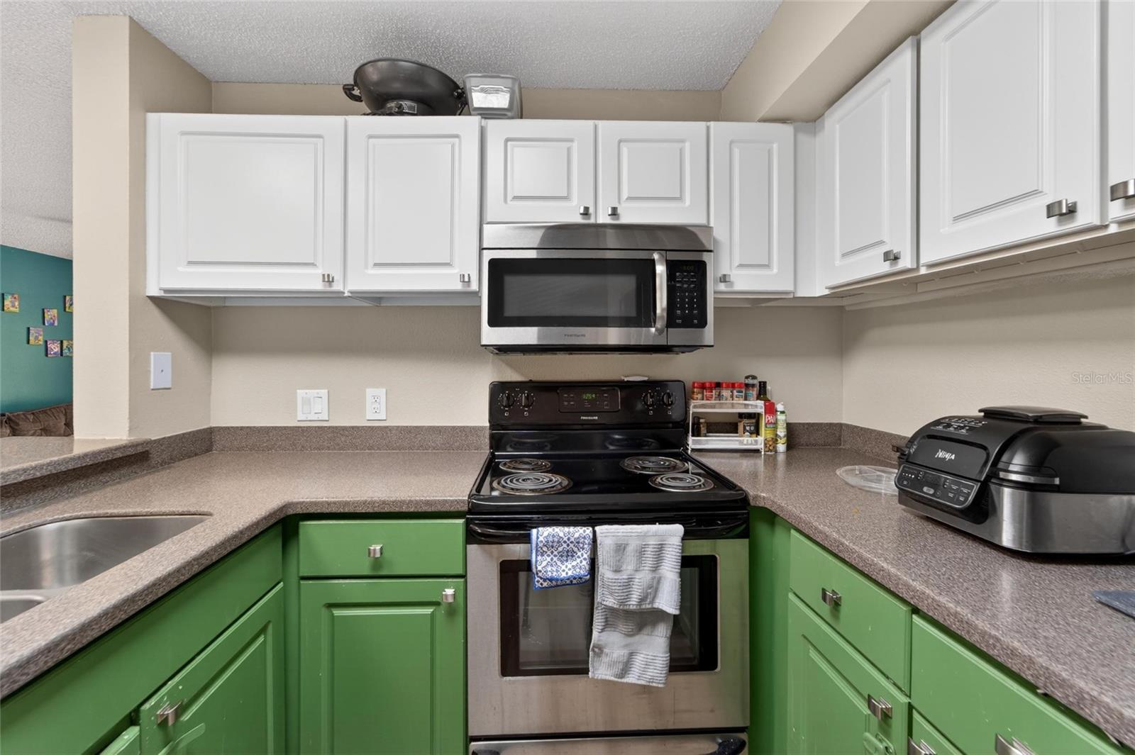 BRIDGEWATER PLACE CONDO - Residential
