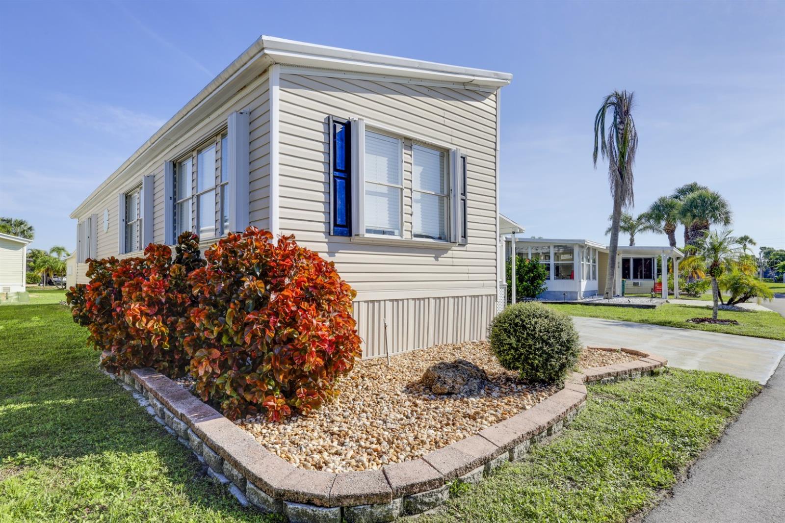 2100 KINGS HIGHWAY 643, PORT CHARLOTTE, FL, 33980 2 2100 KINGS HIGHWAY 643