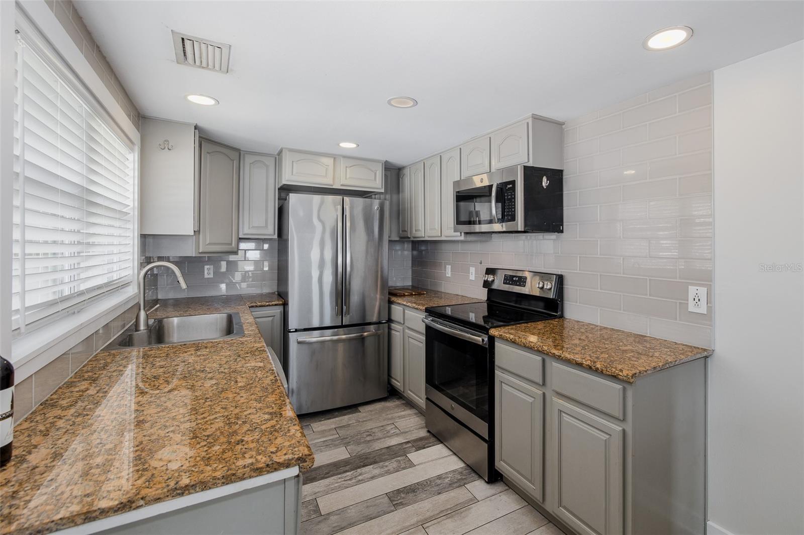 GULF SHORES FIRST ADD - Residential