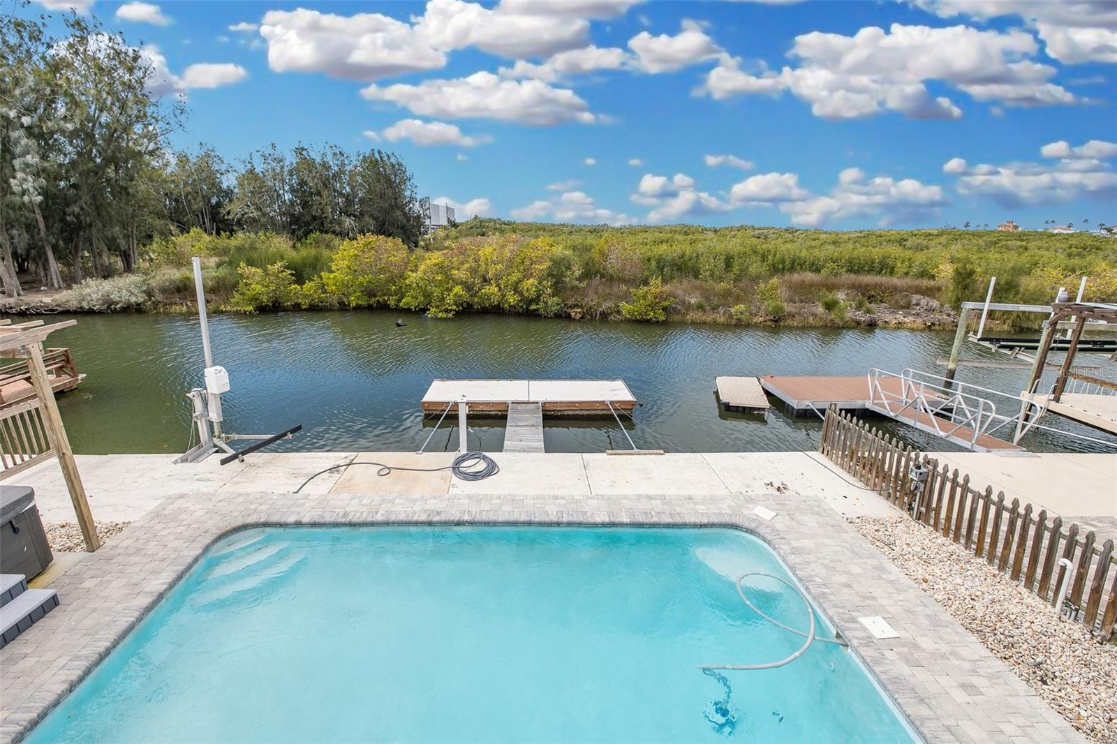 GULF SHORES FIRST ADD - Residential