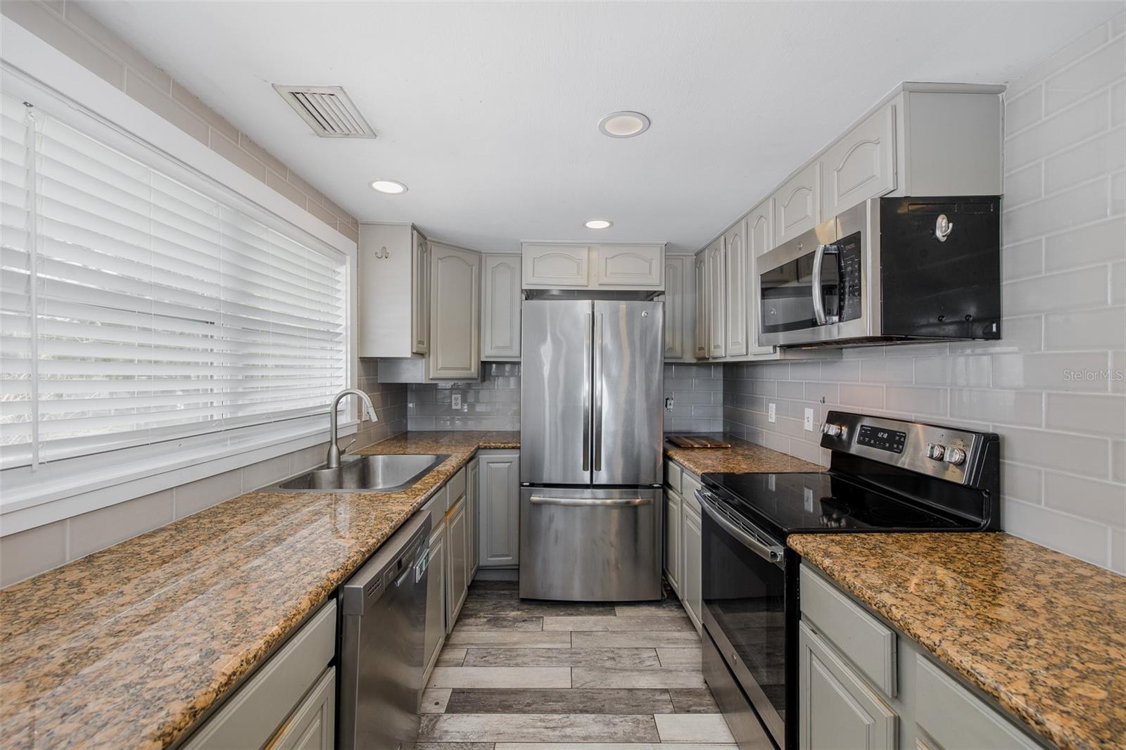 GULF SHORES FIRST ADD - Residential