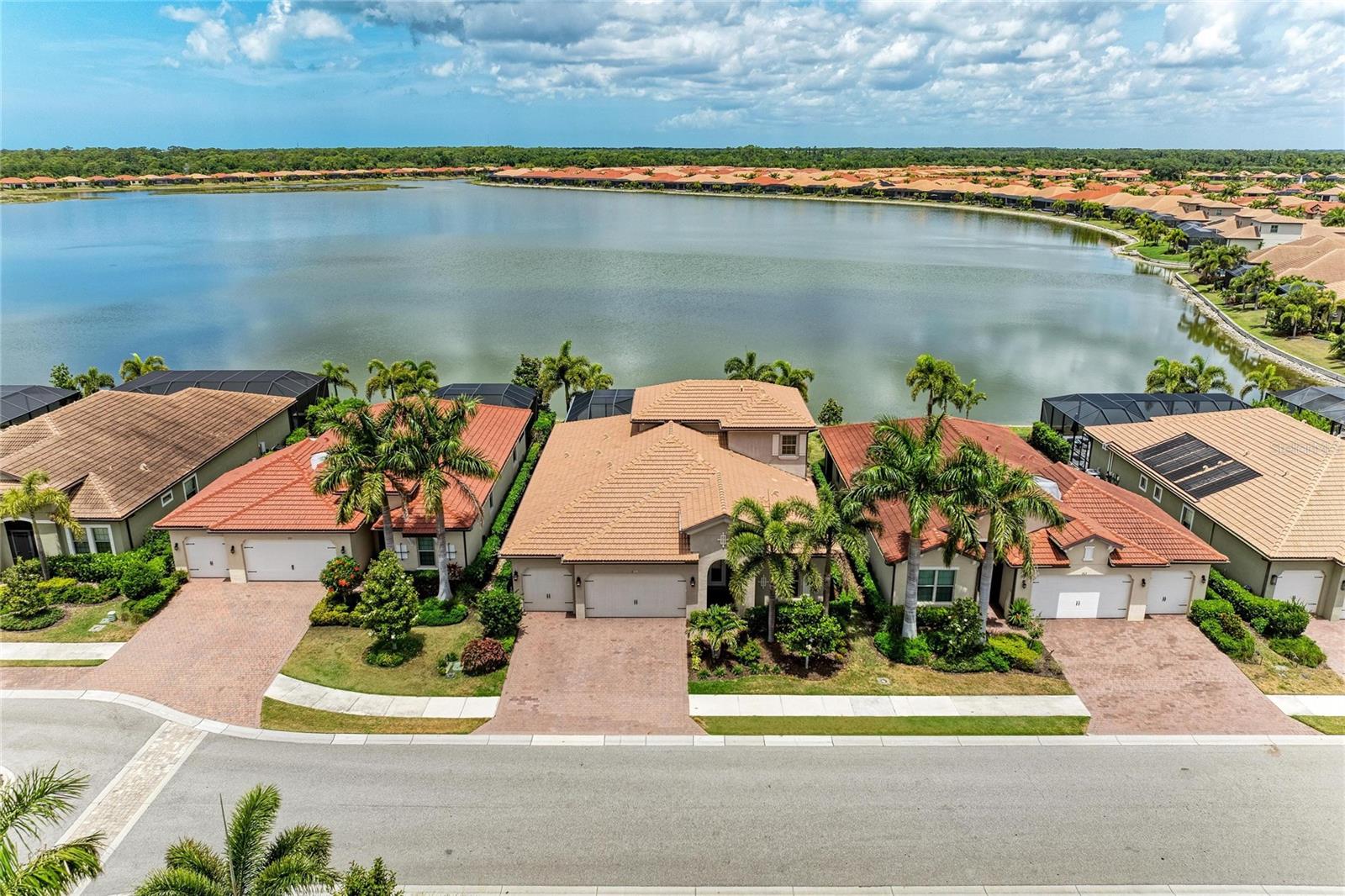 TOSCANA ISLES - Residential